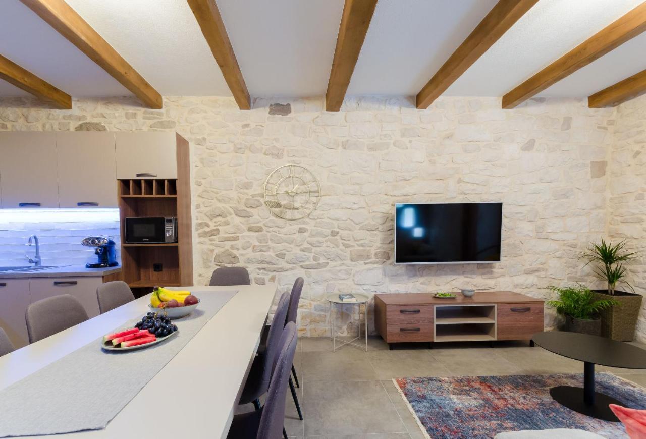 Šumber Villa Histra מראה חיצוני תמונה