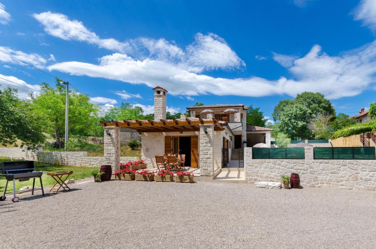 Šumber Villa Histra מראה חיצוני תמונה