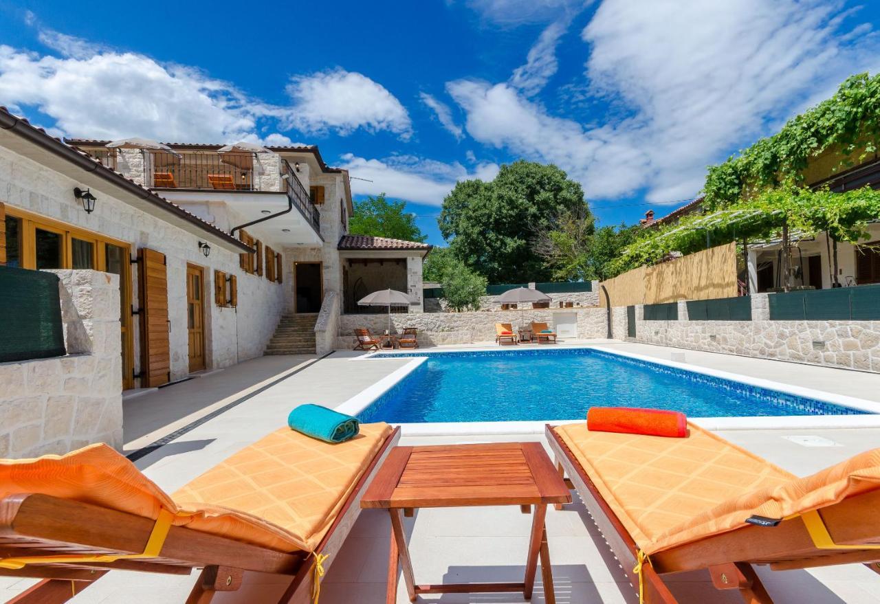 Šumber Villa Histra מראה חיצוני תמונה